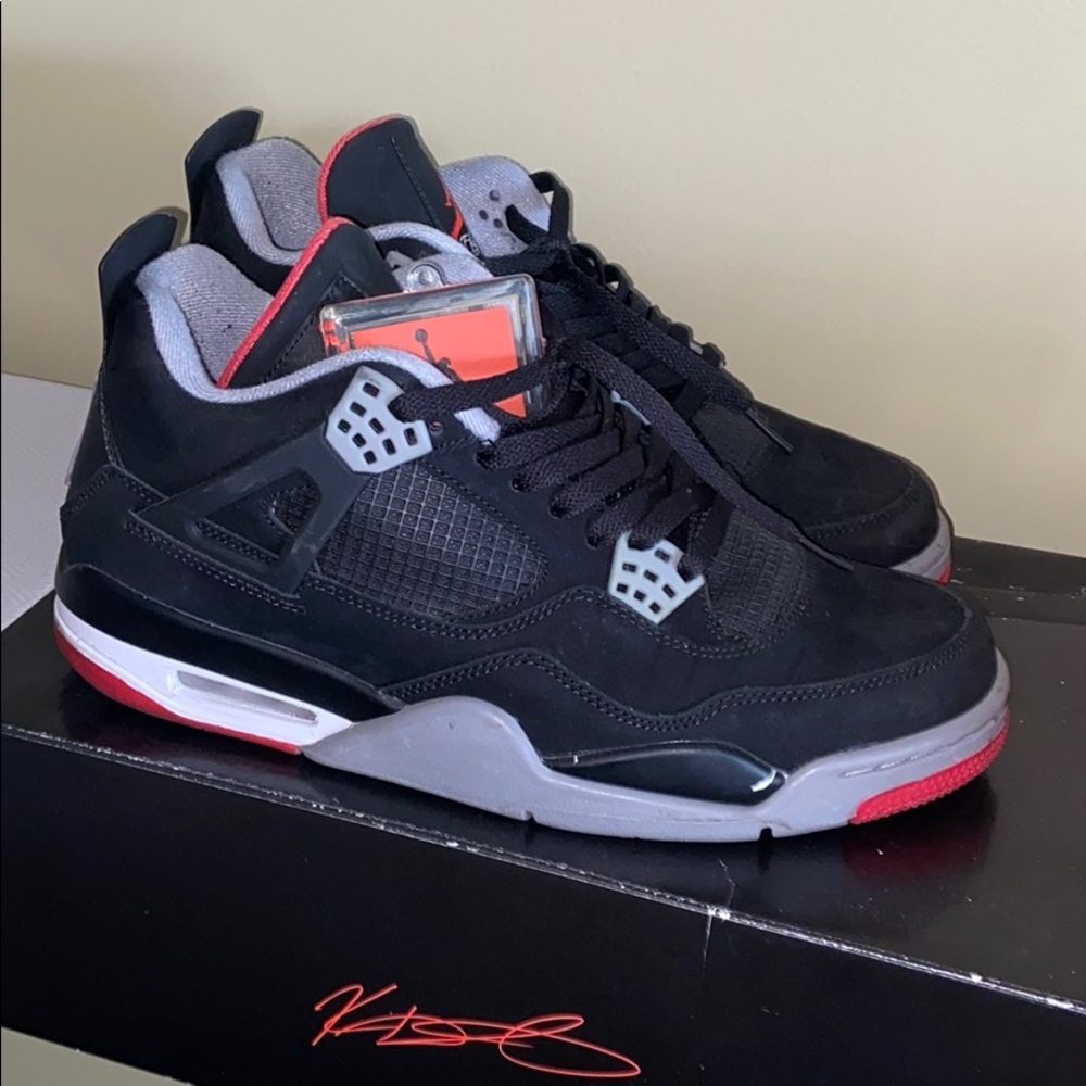 Jordan Retro 4 “bred”